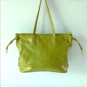 Beautiful green handbag 👜